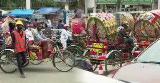 সড়কের আতঙ্ক অটোরিকশা: সাতদিনের মধ্যে উৎপাদন-বিক্রি নিষিদ্ধের দাবি